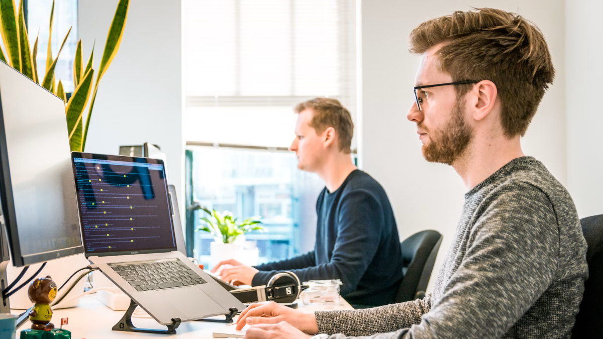 Jak mądrze wykorzystać AI w SEO? (WYWIAD)